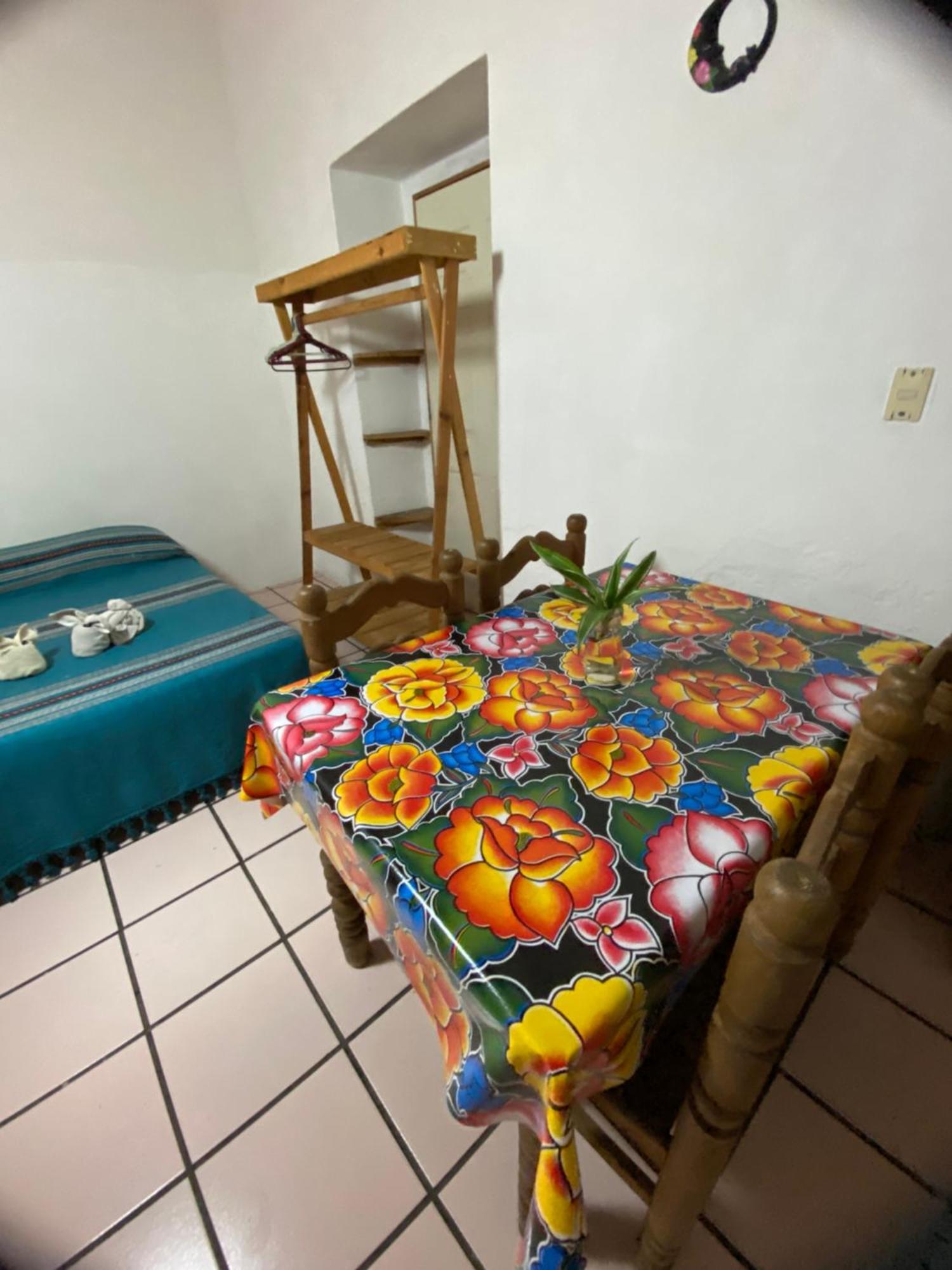 Oaxaca Hostal Luz De Luna Nuyoo מראה חיצוני תמונה